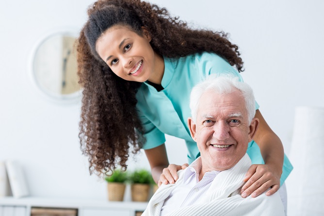 benefits-of-professional-care-for-the-elderlies